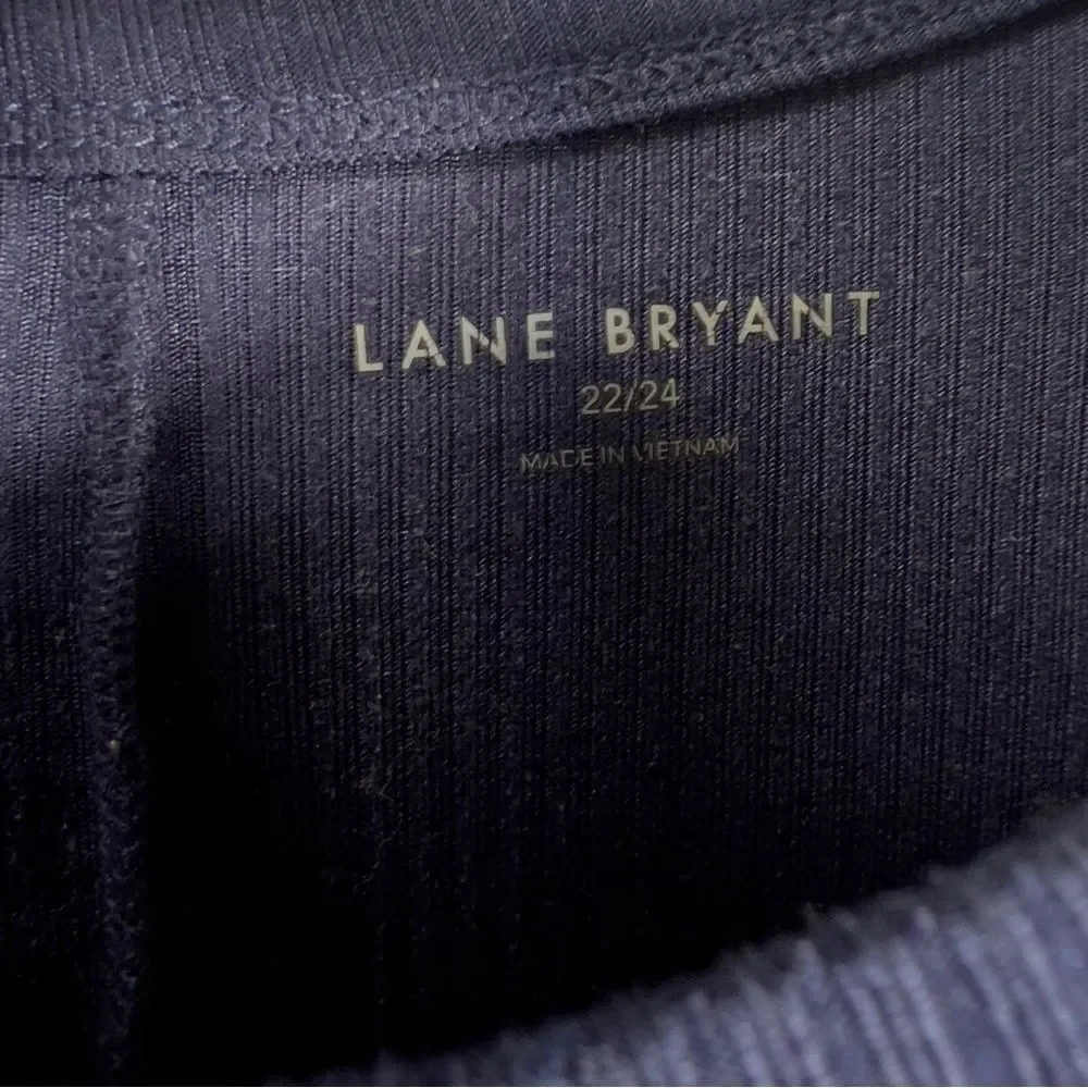 Lane Bryant Women’s Navy Sleeveless Top 0661 - Picture 2 of 6